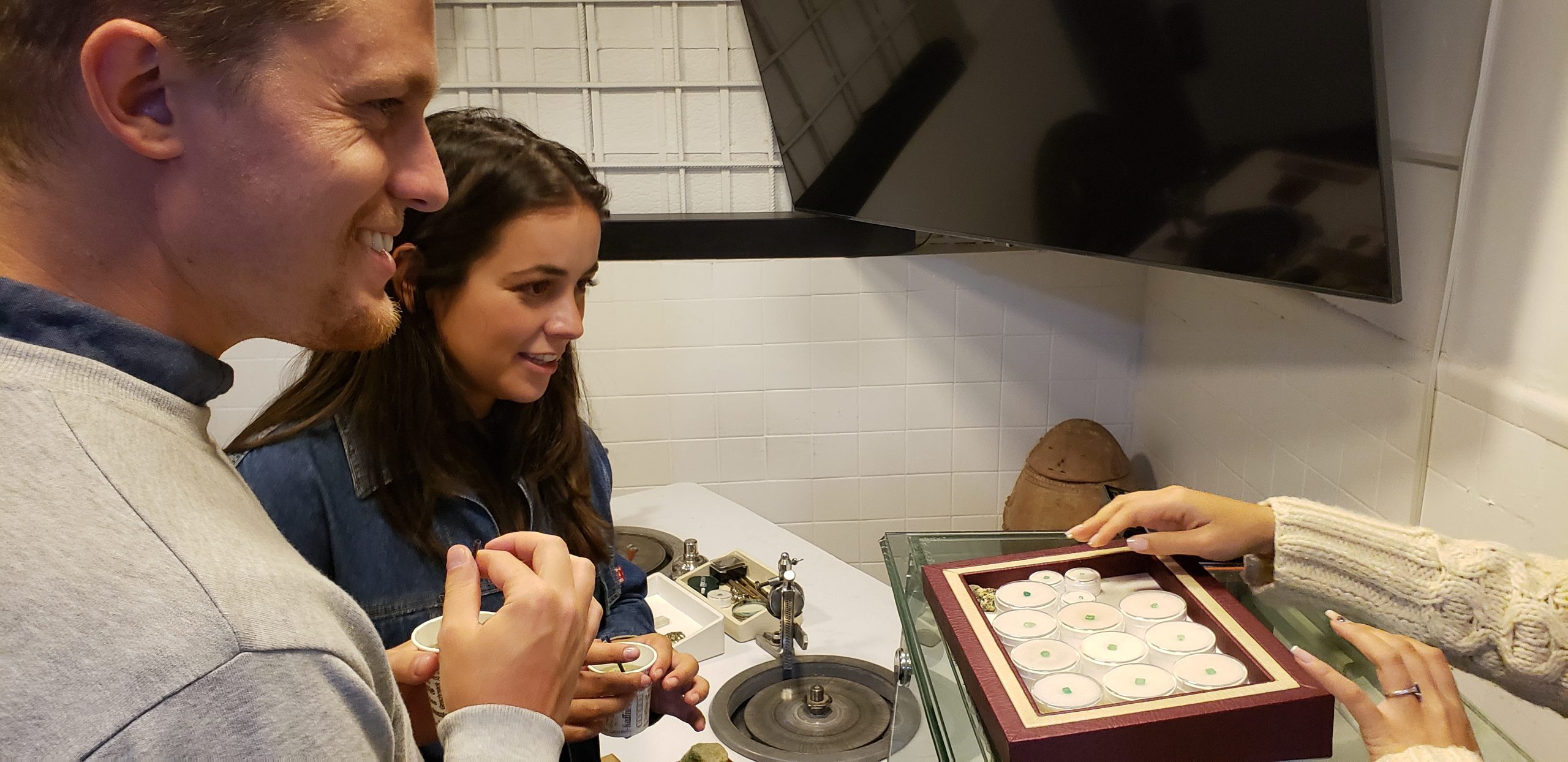 Emerald Tour in Bogota (the best place to learn and buy) - VE Mundo - Tours Bogota