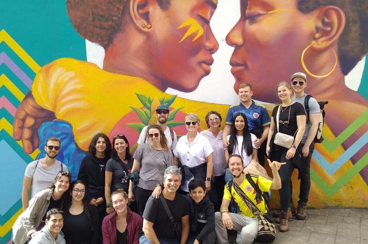 Tour dei graffiti con caffè a Bogotà - VE Mundo - Tours Bogota