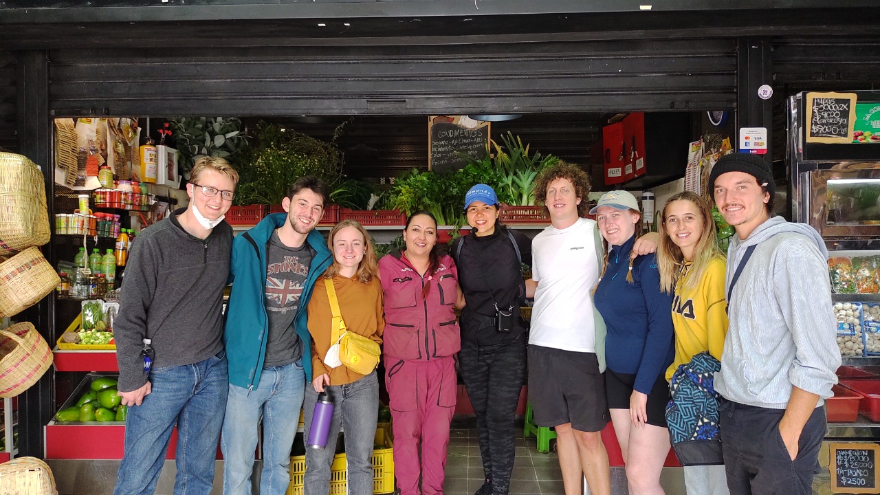 Tour dei frutti colombiani a Bogotá (La Candelaria) - VE Mundo - Tours Bogota