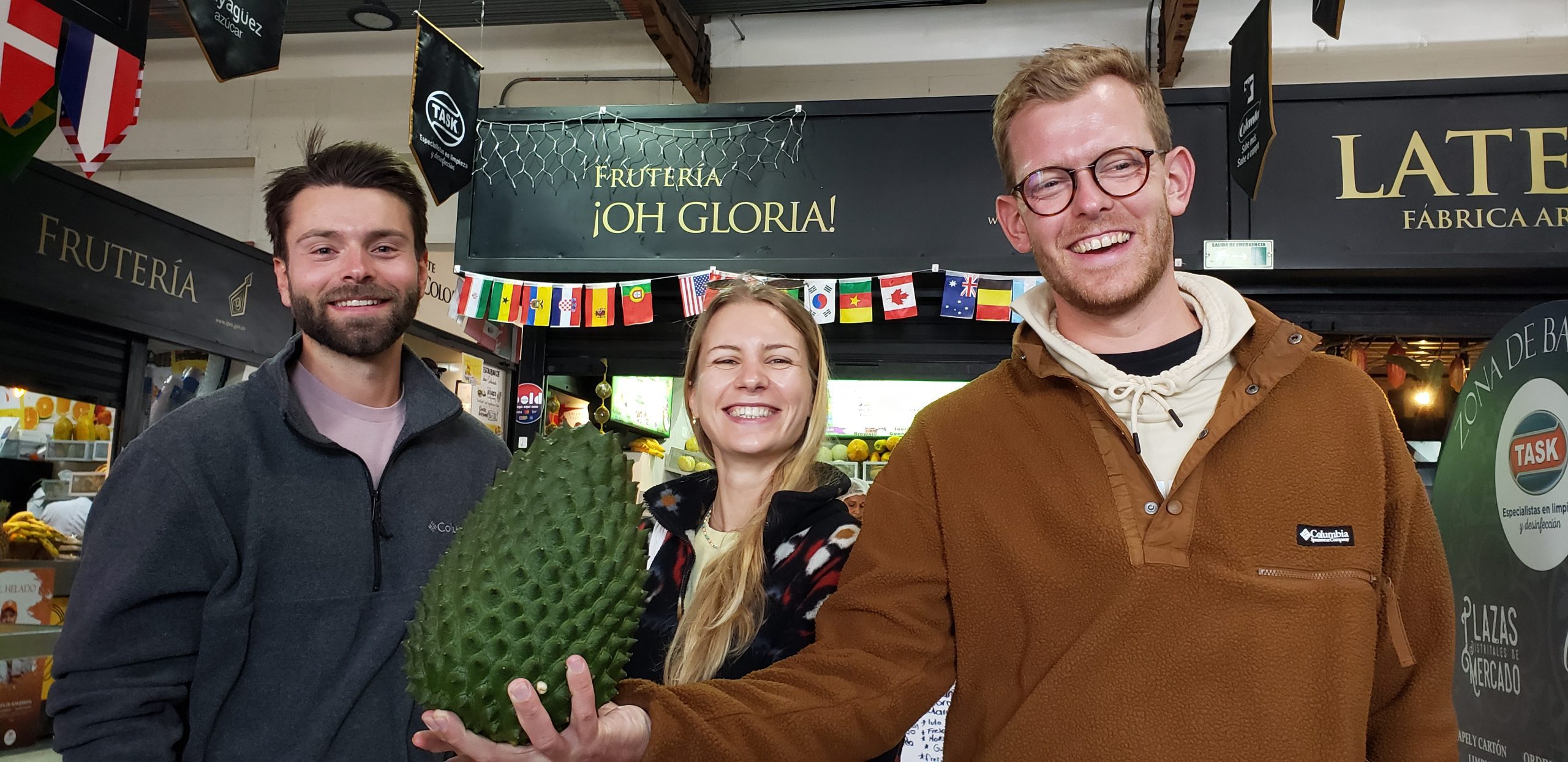 Colombiaanse fruittour in Bogotá (La Candelaria) Colombiaanse fruittour in Bogotá (La Candelaria) - VE Mundo - Tours Bogota