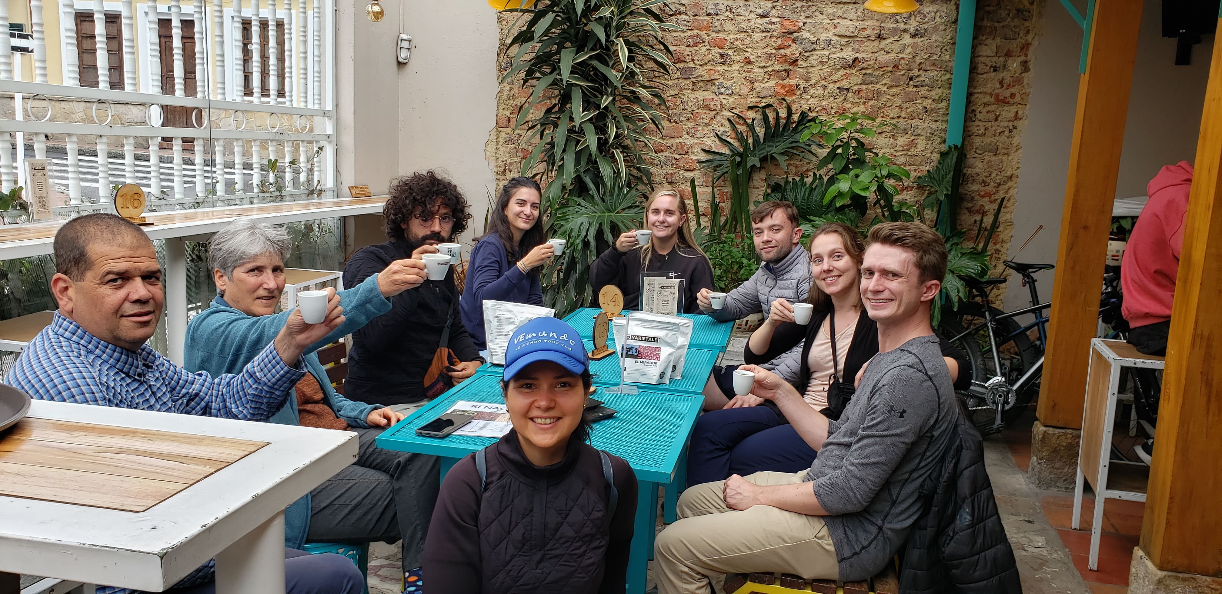 Tour Historia y Gastronomía en Bogotá - VE Mundo - Tours Bogota